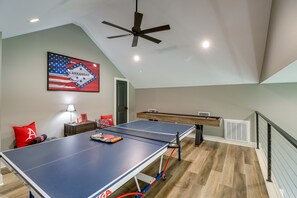 Loft | Ping Pong Table | Shuffleboard Table | Free WiFi