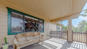 Front entry covered deck