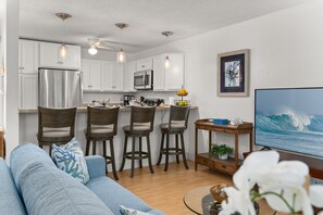 Counter seating for 4