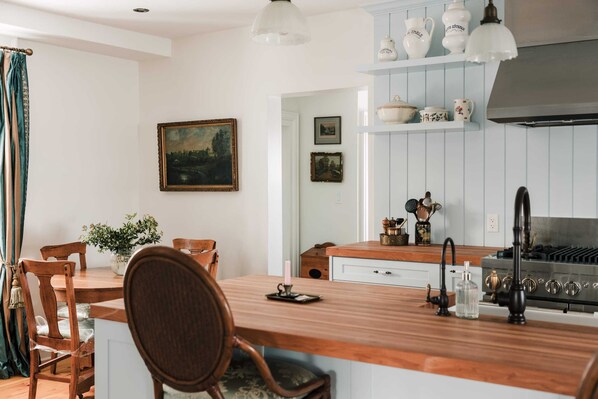 Open Concept Kitchen Off of Family Room + Lounge
