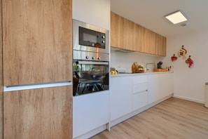 Open kitchen