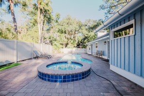 12Heron- Backyard Pool Area