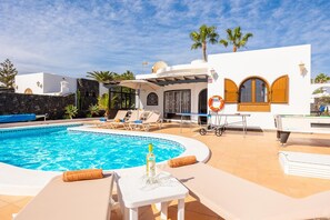 Beautiful villa with private pool and terrace