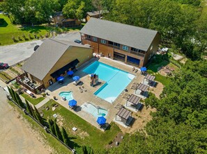 Enjoy the community amenities including pool, hot tub, kiddie pool, fire pit, and playground