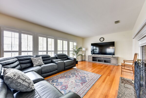 Jacksonville Vacation Rental | 3BR | 2BA | 1,500 Sq Ft | 3 Steps to Enter