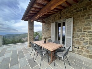 Balcony / Terrace / Patio, Building Exterior