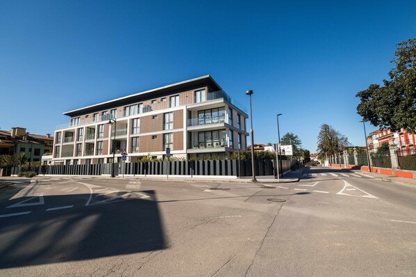 Property building,Facade/entrance