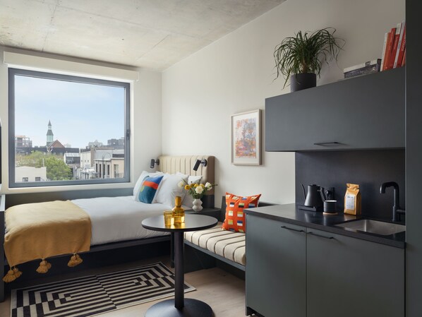 Unit with Queen size bed