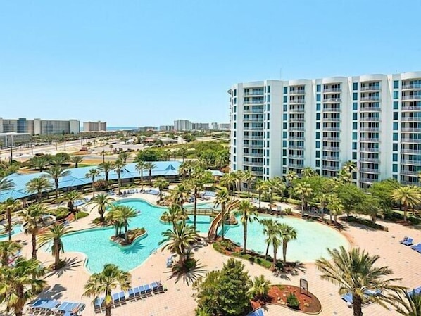 11,0000 sq ft Lagoon Pool, Hot Tub, Heated Pool