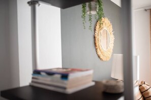 Living area detail (1)