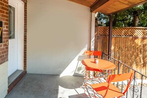 Private front patio