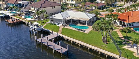 Main intracoastal waterway - endless stunning views