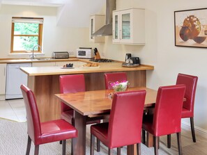 Dining Area | Family Lodge No.4 - Atholl Palace Holidays, Pitlochry