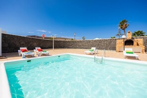 Private pool and terrace