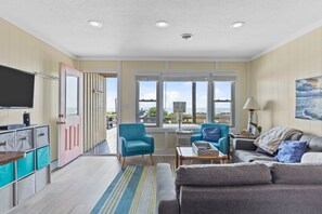 West_Living Room 2