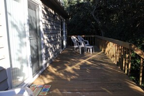 side_deck.jpg (1024x683)