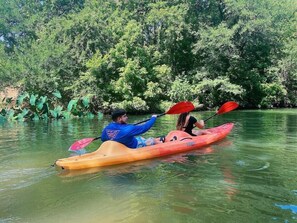 People love to kayak at Son's Rio Cibolo!