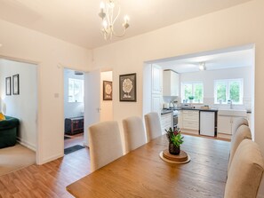 Dining Area | Norwood Park- South Lodge - Norwood Park, All Nottinghamshire