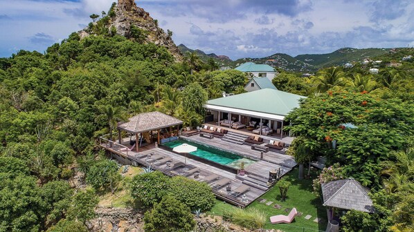 Aerial views of the villa.
