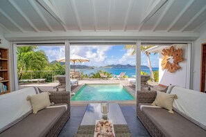 HD-TV with Satellite Channel, bluetooth speaker, telephone, fan. An inside dining room with wooden table for 6 people. Outdoor dining table on the terrace, or at the gazebo, for 4 people.