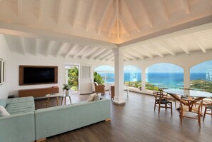 Ceiling fan, HD-TV with Dish Network, sound system, telephone, WIFI. 