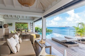 Beautiful open floor lounge areas, opening directly onto the terrace and the views.