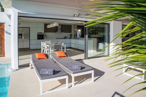 Heated swimming pool, large shaded but bright terrace with chairs and deckchairs. Gas barbecue. 
