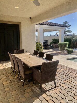 Outdoor dining