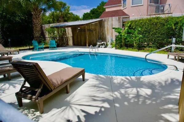 Pool