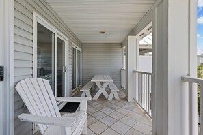 Chill out on the balcony.