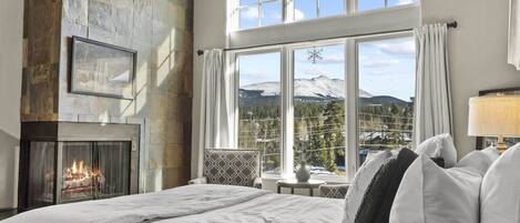 Experience the ultimate Breckenridge retreat from this beautiful 3-bedroom home. Spacious bedrooms, 3 fireplaces, and beautiful views await you!