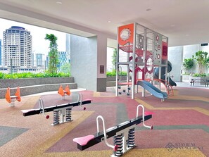Children’s play area – outdoor