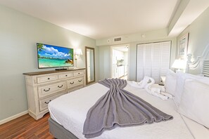Amazing Bedroom, Beautifully Decorated