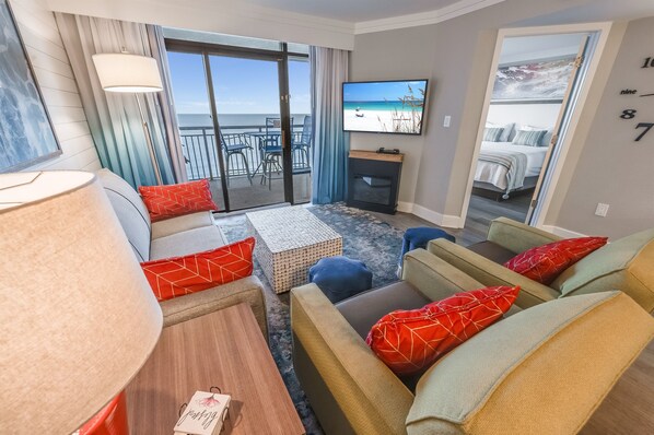 Large Living Area with Views of the Ocean, Beautifully Decorated