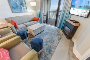 Large Living Area with Views of the Ocean, Beautifully Decorated