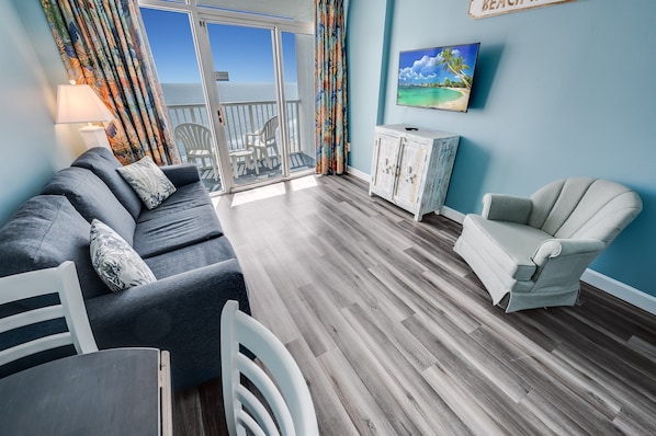 Direct Oceanfront, Beautifully Remodeled Living Room