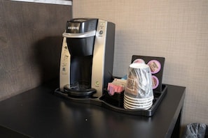 Kaffee und/oder Kaffeemaschine