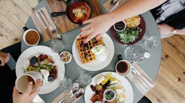 Breakfast meal
