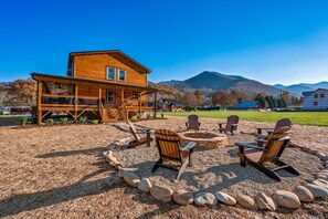 Elk Haven Lodge Fire Pit