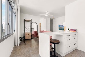 Breakfast Bar