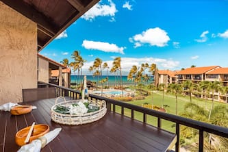 Ocean views in beautifully decorated, spacious 3bd