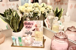 Bathroom amenities
