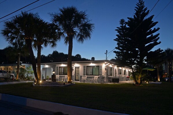 Cozi Beach House
