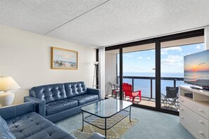 This Ocean Front Condo will sleep a Family of 6 in Comfort & Style!