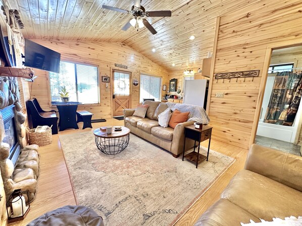 Welcome to the Stoney Creek cabin!
