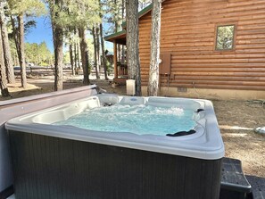 Brand new private hot tub! 