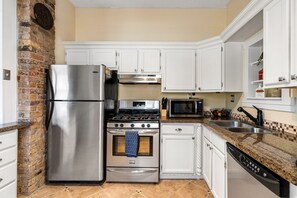 Fully stocked kitchen. For questions about what we provide, send us a message.