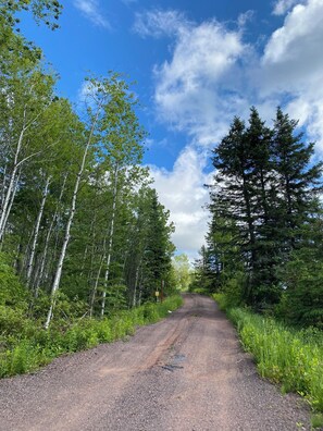 600' gravel driveway off highway to cabin