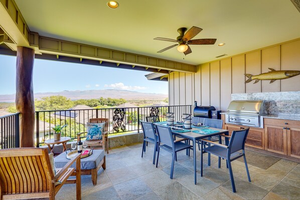 Waimea Vacation Rental | 4BR | 3.5BA | 2,489 Sq Ft | Stairs Required