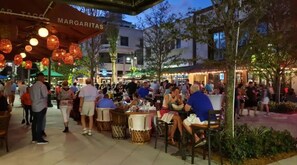 Outdoor dining